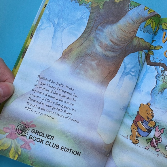 3/$15 Disney's Winnie the Pooh and Tigger Too, Nostalgic 1996 Children's Book - Picture 2 of 3